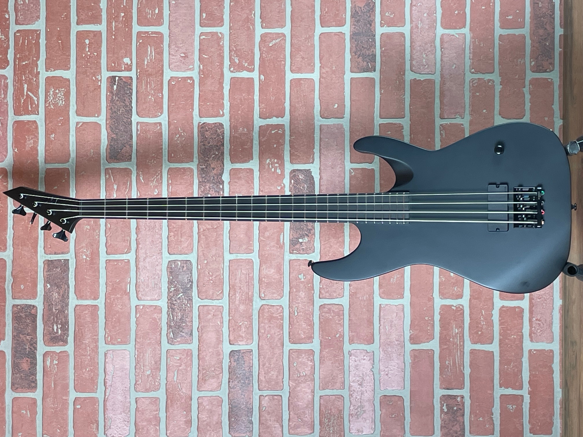 マ*1様 ESP bass guitar エレキベース Products - Basses - The ESP Guitar Company