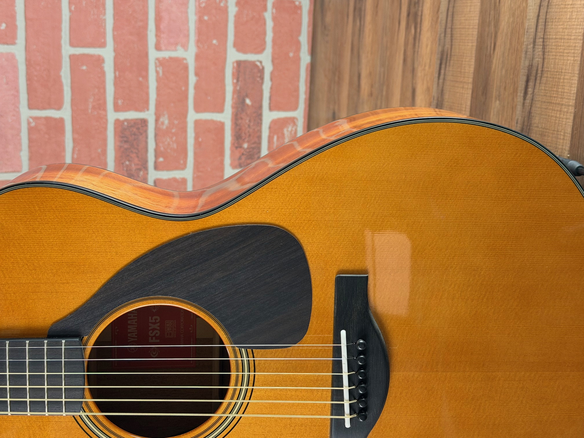 Shop Yamaha FSX5 Red Label Acoustic-Electric Guitar - Natural | No