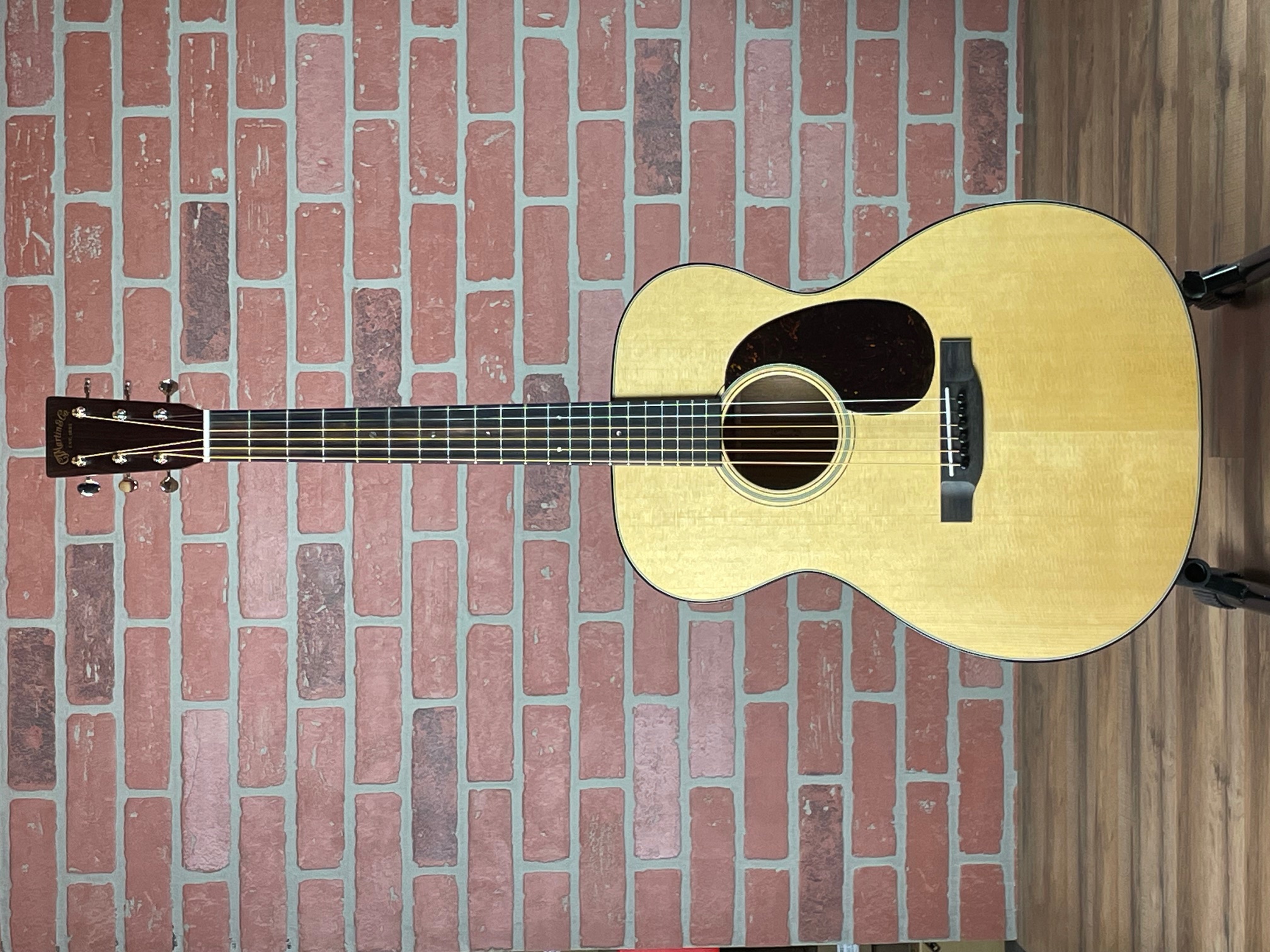 Martin 000-18 Acoustic Guitar at No Limit Guitar Co