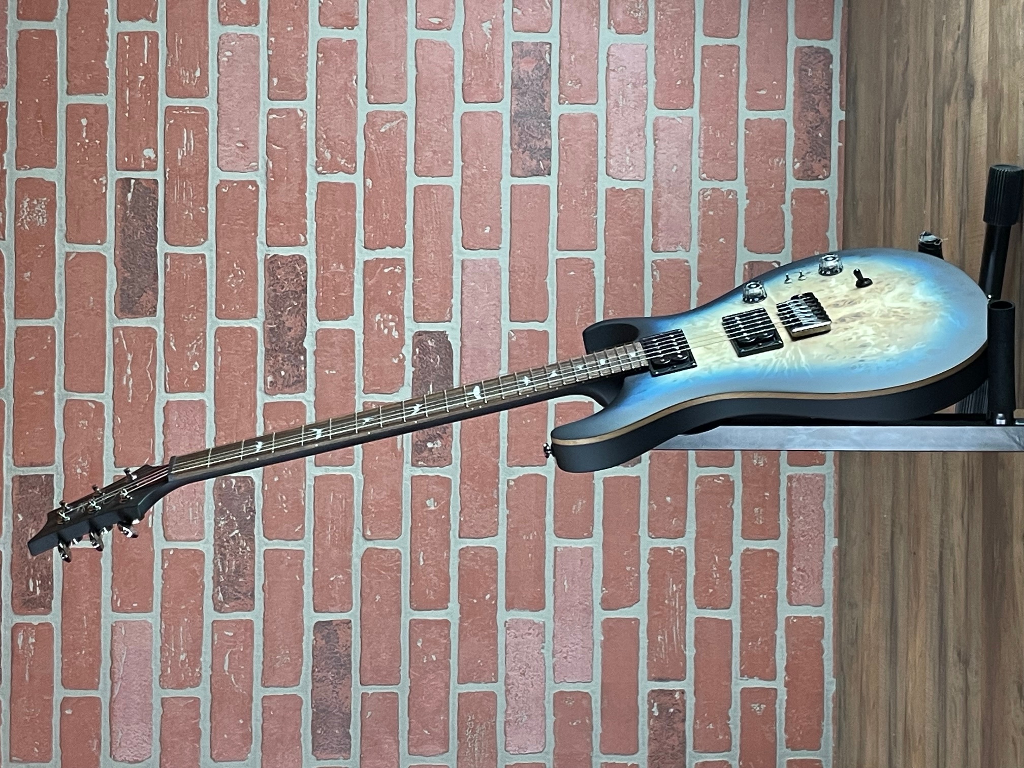 ギター PRS SE Custom24 Lake Blue Midnight Burst ギター PRS SE Custom24 Lake Blue Midnight Burst PRS SE Custom24