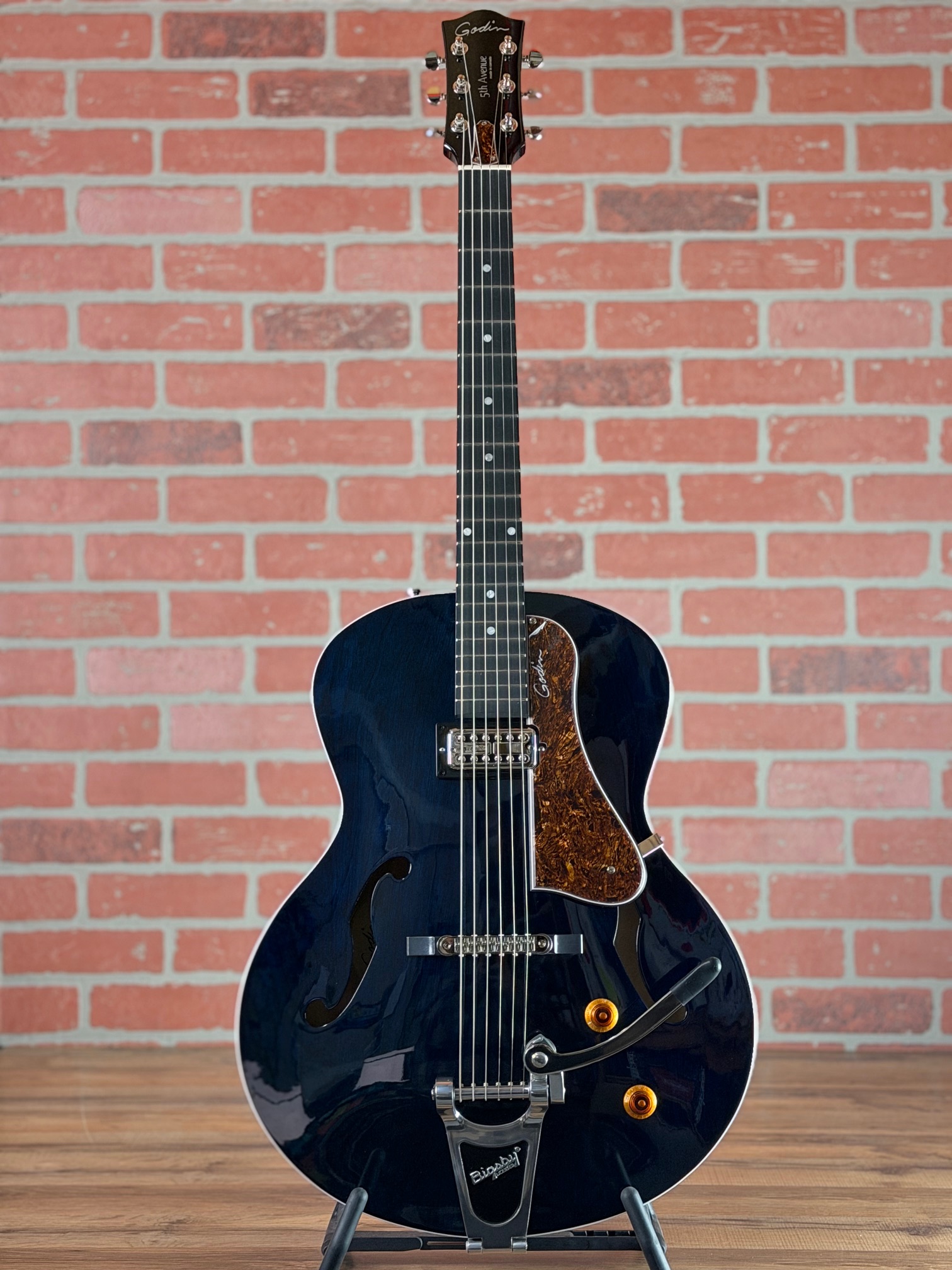 Shop Godin 5th Avenue Night Club Hollow-Body - Indigo Blue | No
