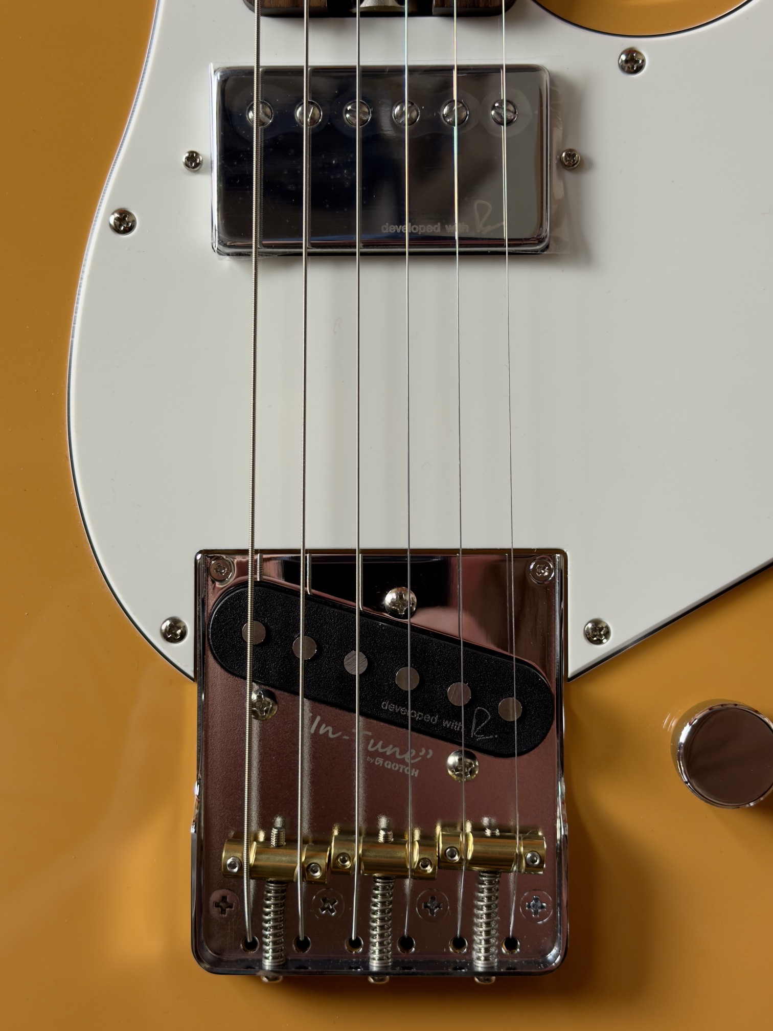 Shop Yamaha PACP11 Pacifica SC Pro Guitar - Sunny Orange | No