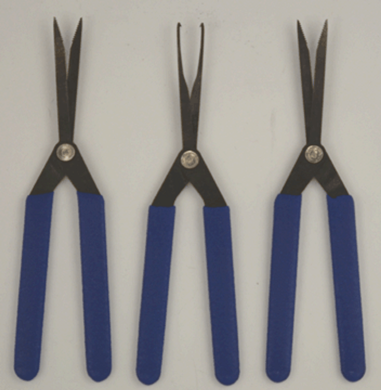 3 Piece Scissors Extractors In A Leather Case