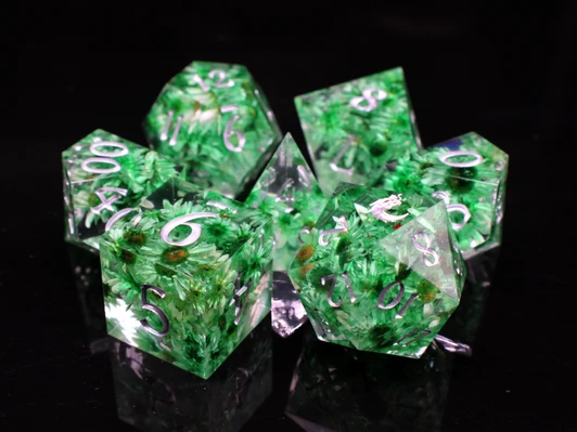 Old School Dice: Sharp Edged 7-Piece Dice Set - Green Flower