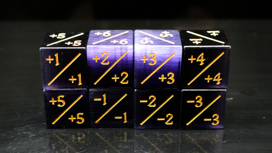 Old School Dice: +/- Counter Dice - Gemstone - Cat's Eye Purple