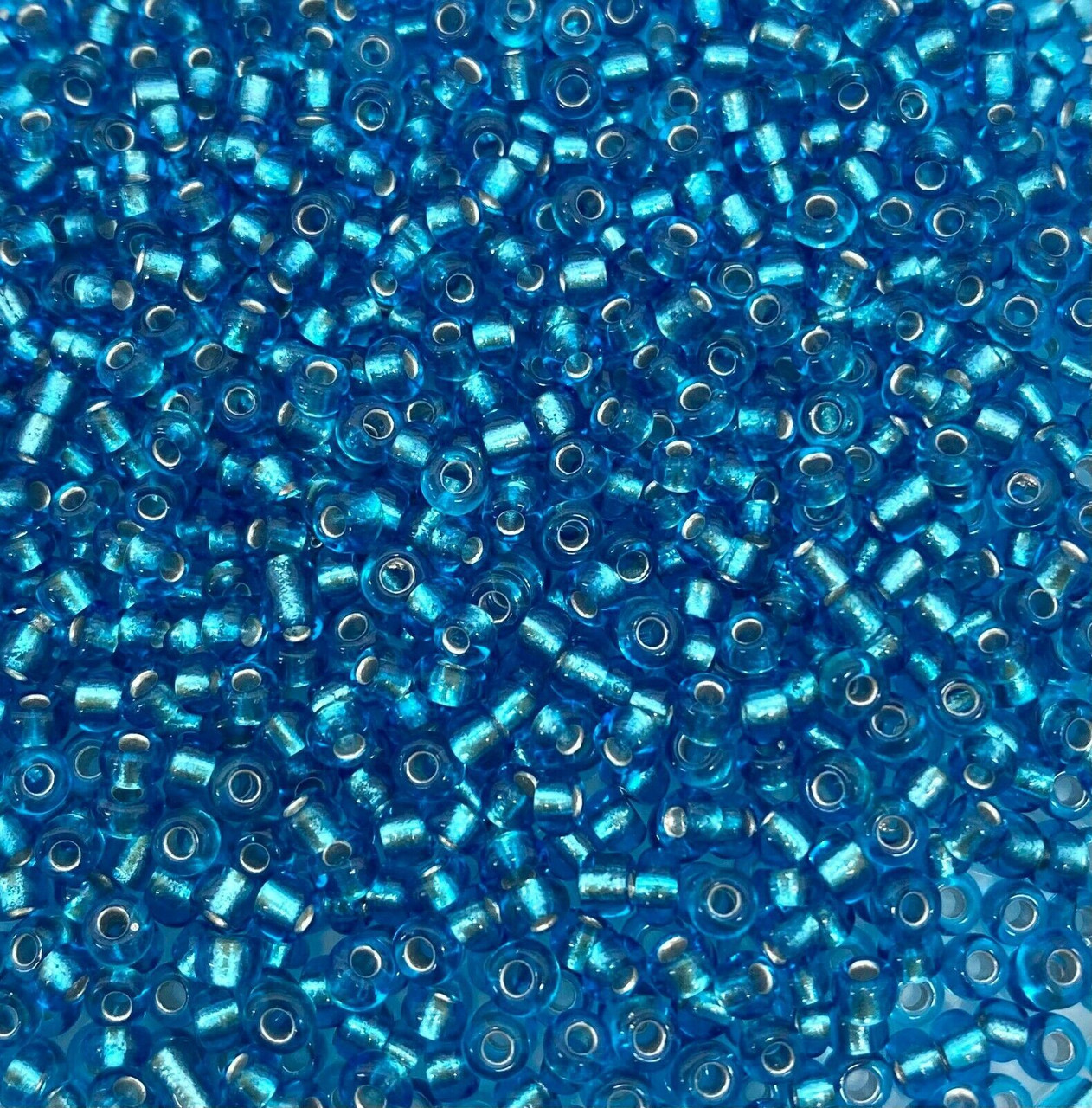 Turquoise Silver-Lined 8/0 seed beads