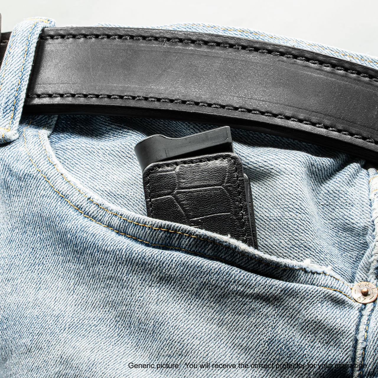 Diamondback DB380 Black Alligator Magazine Pocket Protector