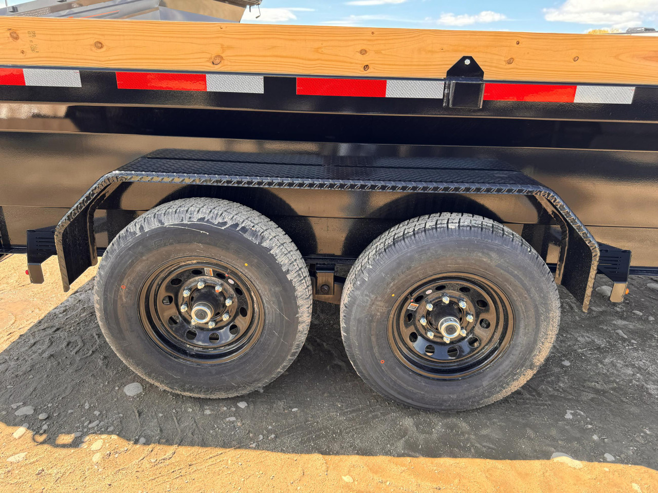 Diamond C 2026 Baseline HDU207 82"x14' Telescopic Dump Trailer | Tandem Axle 14K