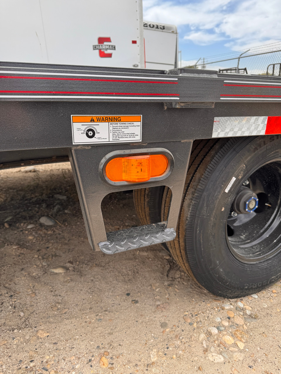 Diamond C 2026 FMAX212 32' Flatbed Trailer | Tandem Axle 25.9K