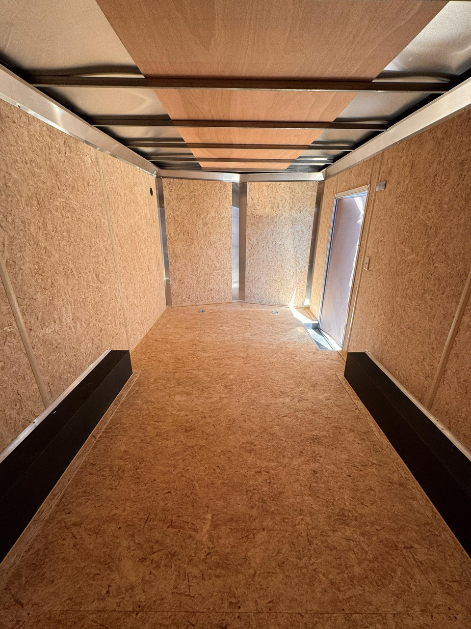 Look 2025 ST DLX 102"x16' V-Nose Cargo Trailer | Tandem Axle 7K