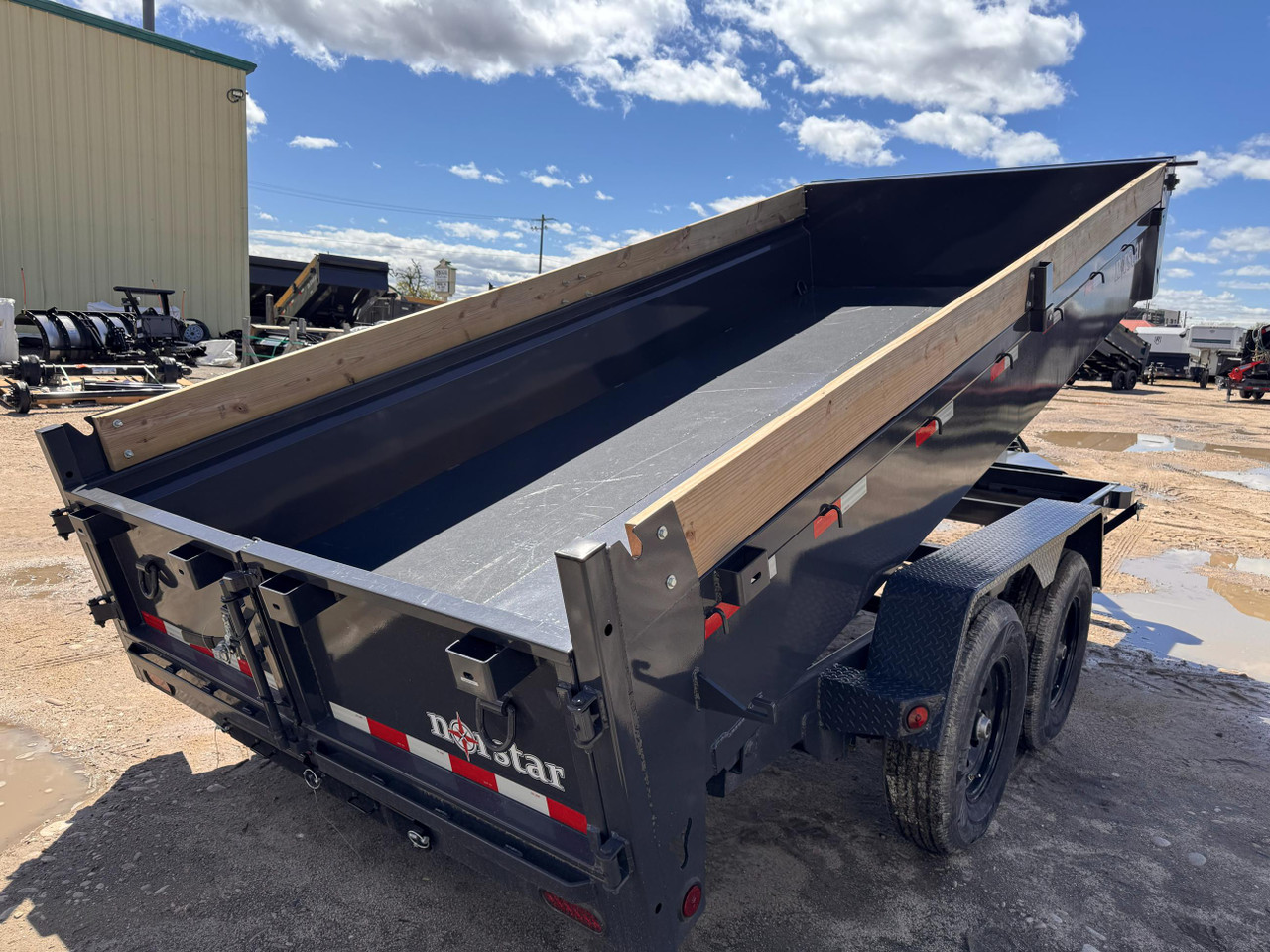 Norstar 2026 DCB 83"x16' Scissor Dump Trailer | Tandem Axle 14K