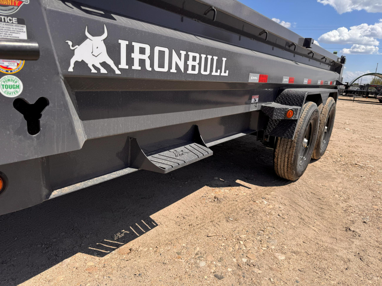 Iron Bull 2026 DWB 83"x16' Scissor Dump Trailer | Tandem Axle 14.999K