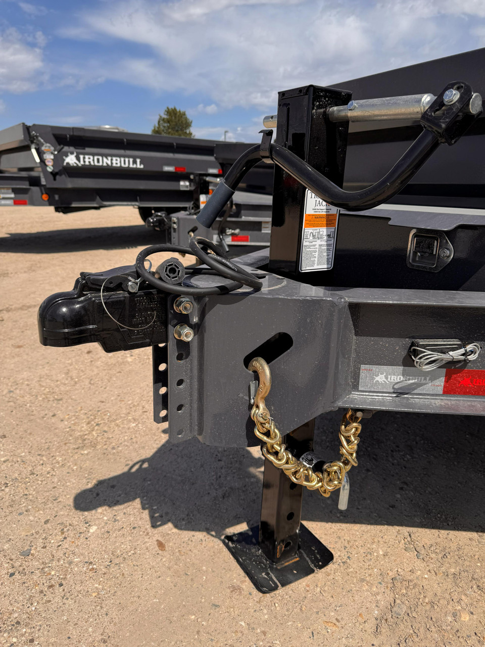NORSTAR / IRON BULL Trailers 2026 DWB 83"x16' Scissor Dump Trailer | Tandem Axle 14.999K