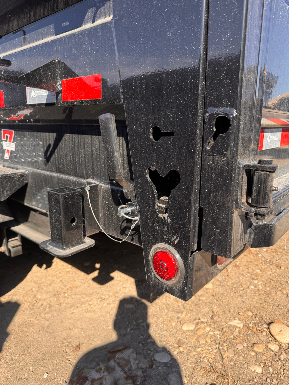 Iron Bull Trailers 2026 DTB 83"X16' Scissor Dump Trailer | Tandem Axle Axle 14K, 2 Way Spreader Gate, 6" I-Beam, 24" Sides, XL Toolbox, Slide In Ramps, Tarp Kit
