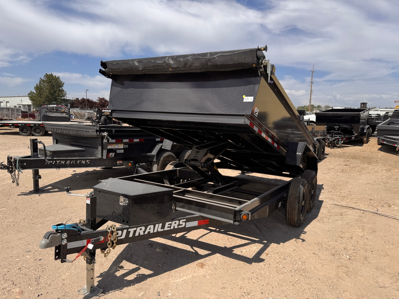 P.J. 2027 D7 83"x14' Scissor Dump Trailer | Tandem Axle 14K