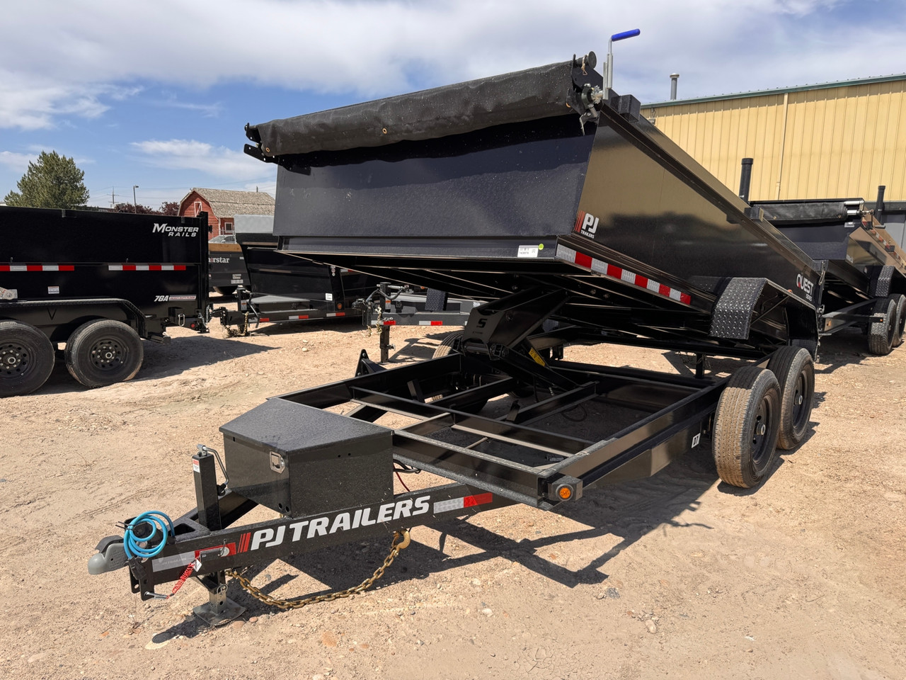 P.J. 2027 D7 83"x14' Scissor Dump Trailer | Tandem Axle 14K