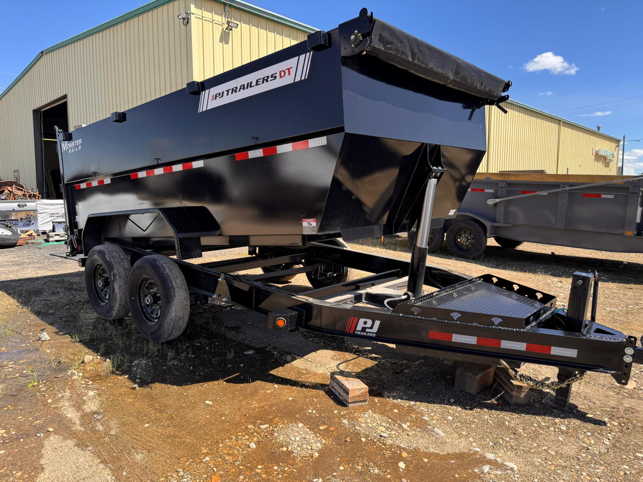 P.J. 2026 DT 83"x14' Telescopic Dump Trailer | Tandem Axle 14K