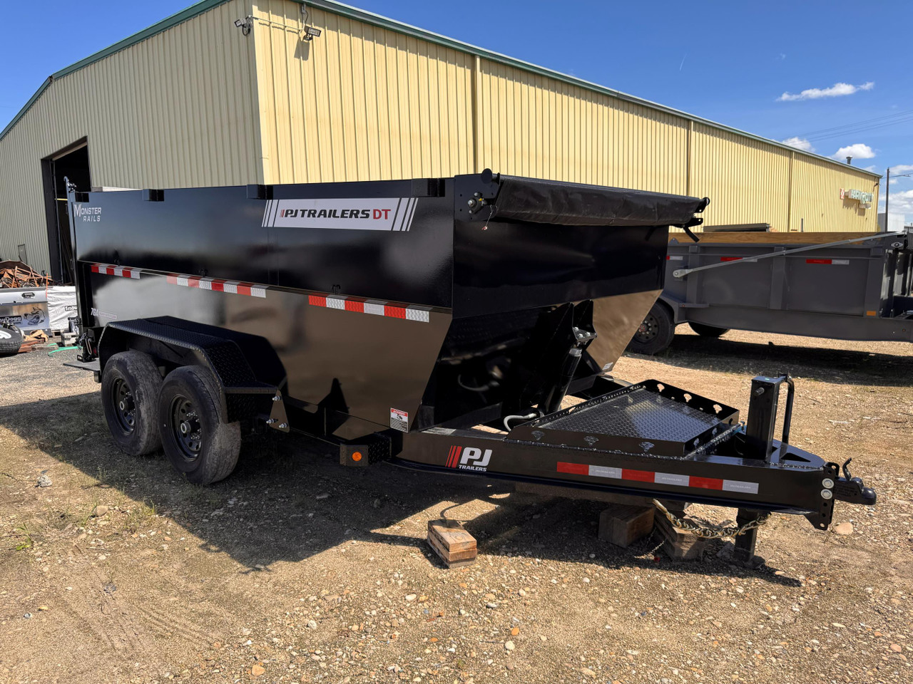 P.J. 2026 DT 83"x14' Telescopic Dump Trailer | Tandem Axle 14K