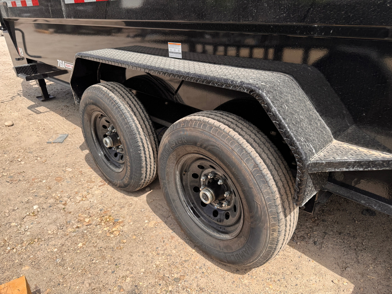 P.J. 2027 DM 83"x16' Scissor Dump Trailer | Tandem Axle 14K