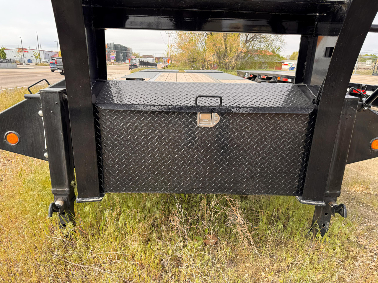 P.J. 2026 LD 25' Flatbed Trailer | Tandem Axle 20K