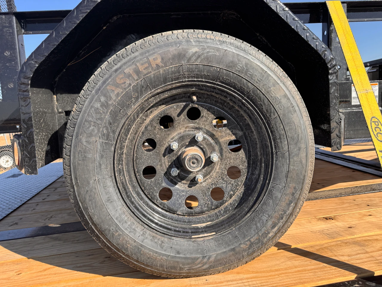 P.J. Trailers 2027 U2 72"X10' Utility Trailer | Single Axle Axle, Rear Rampgate