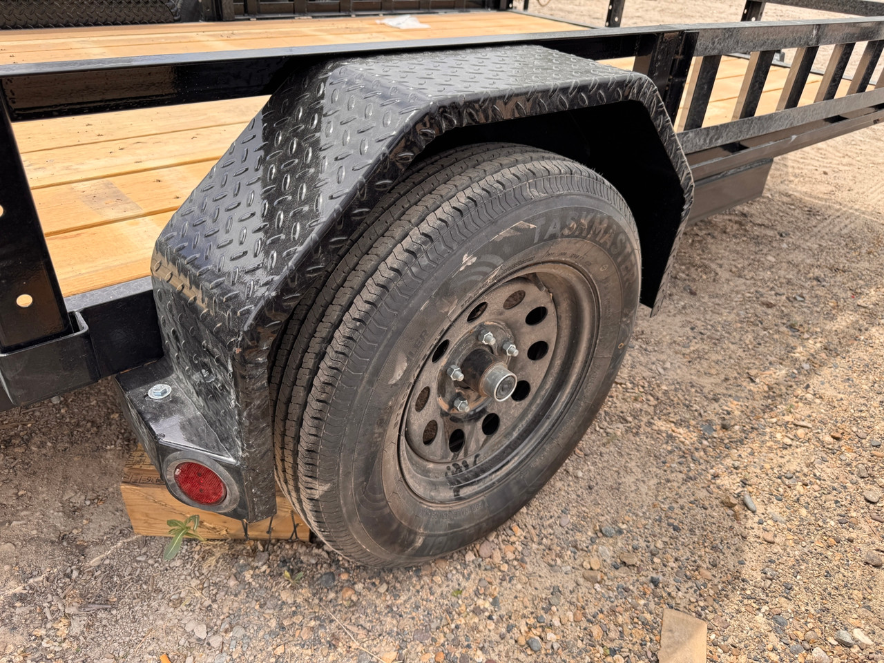 P.J. 2027 U7 924"x12' Utility Trailer | Single Axle