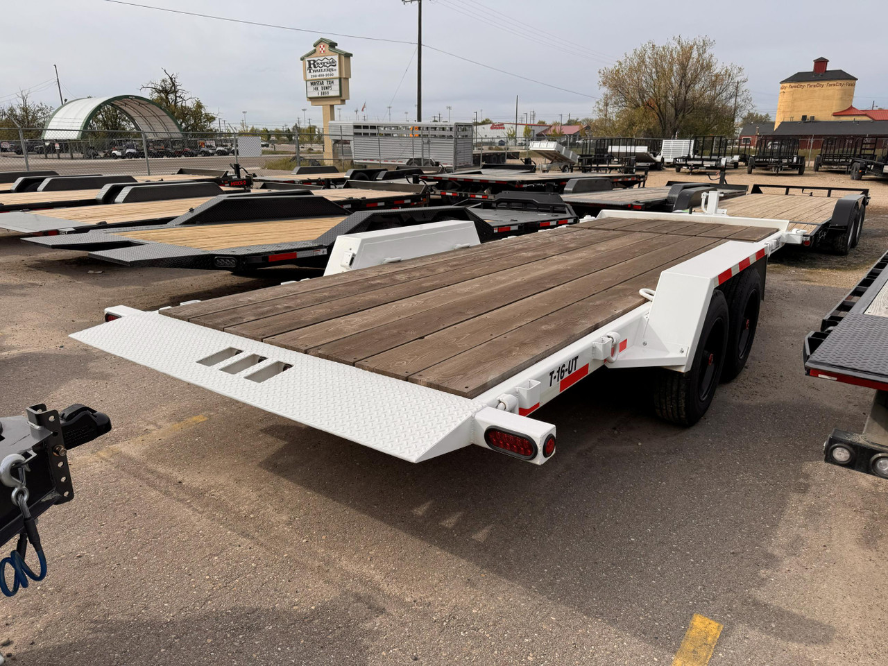 Trailmax 2024 T-16UT 20' Gravity Tilt Trailer | Tandem Axle 16K