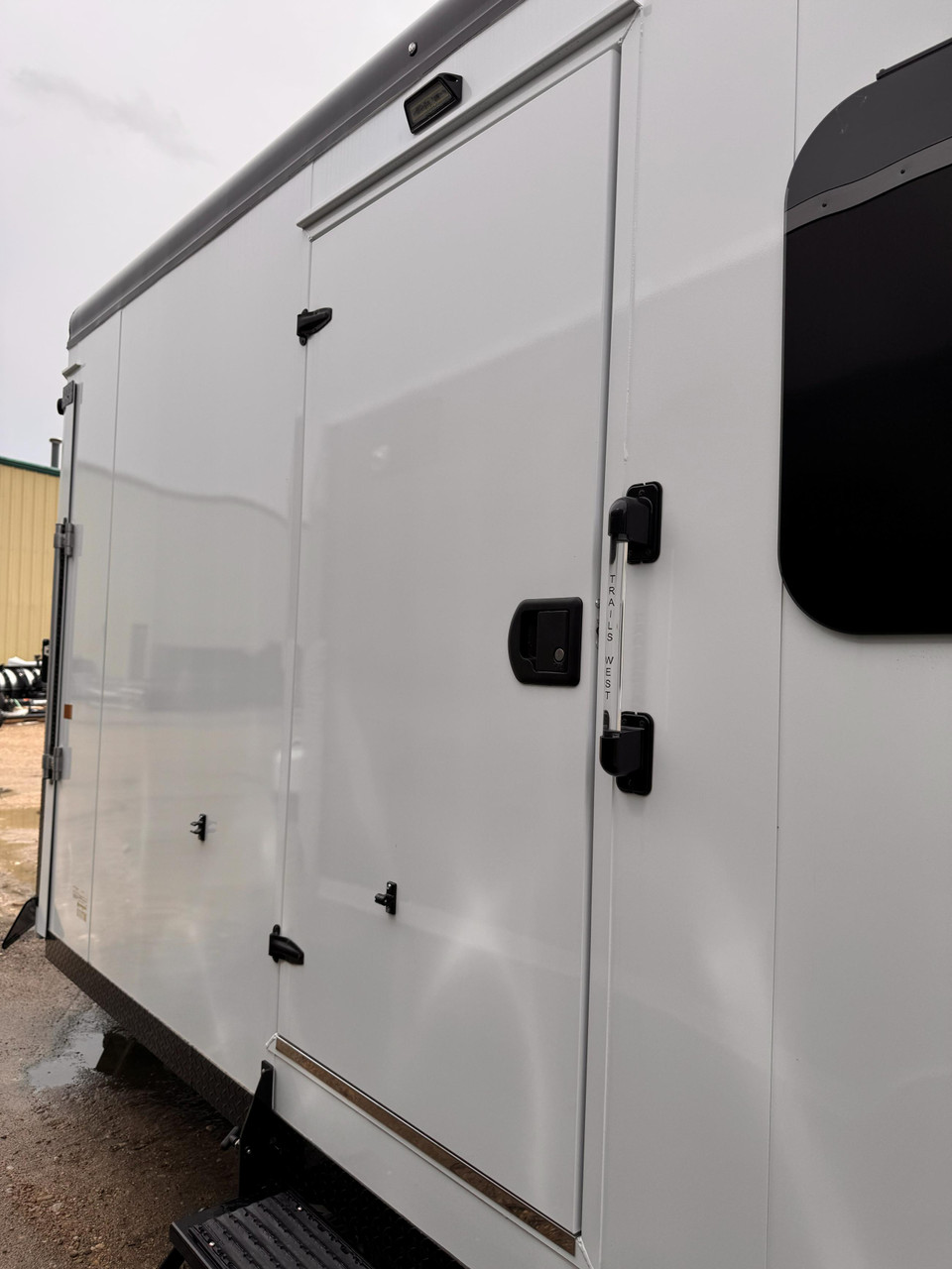 Trails West 2026 RPM Altitude 20' Powersports Trailer | Tandem Axle 8.045K