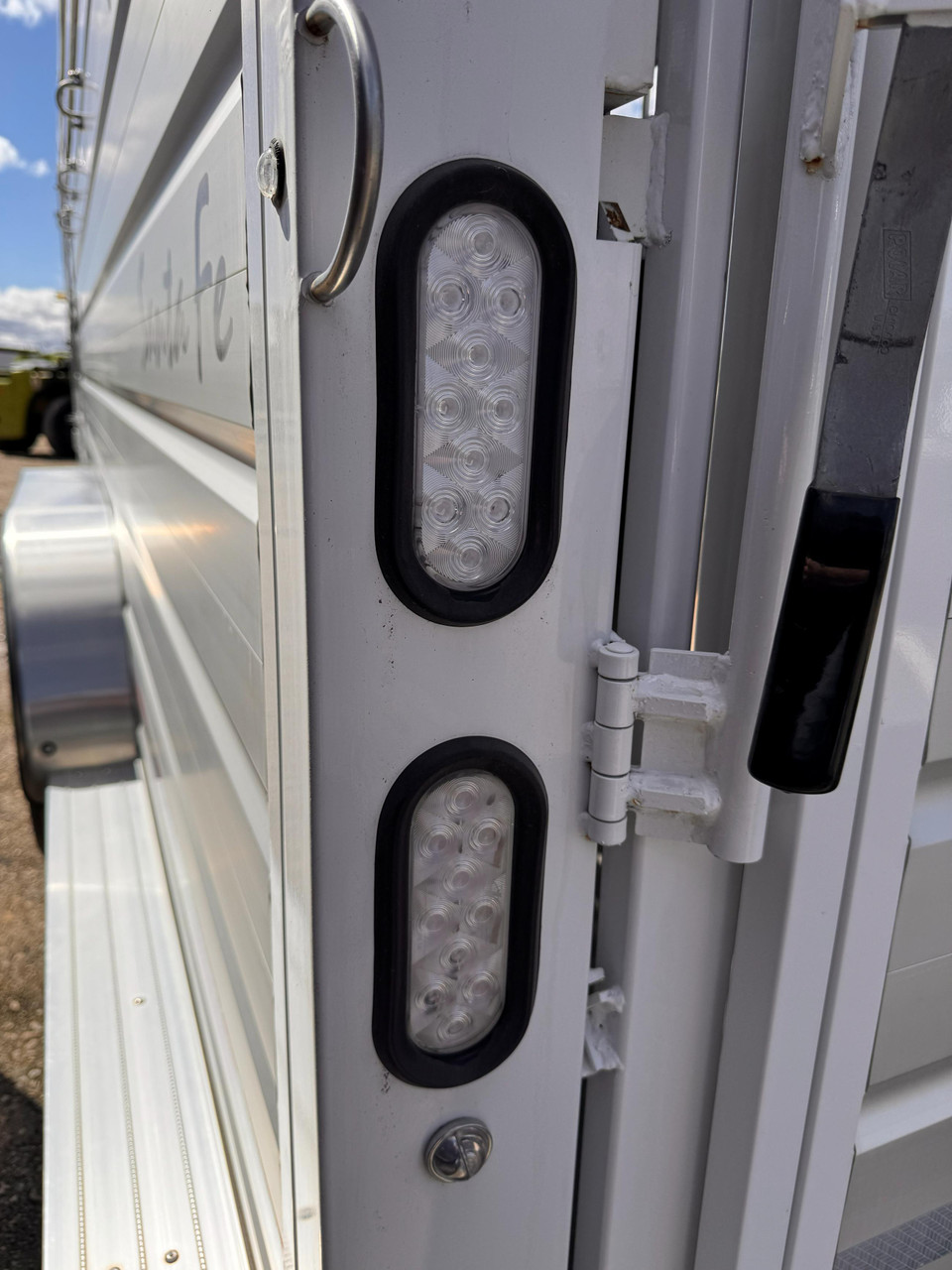 Trails West 2024 Santa Fe Super Tack 24' Stock Combo Trailer | Tandem Axle 18.667K