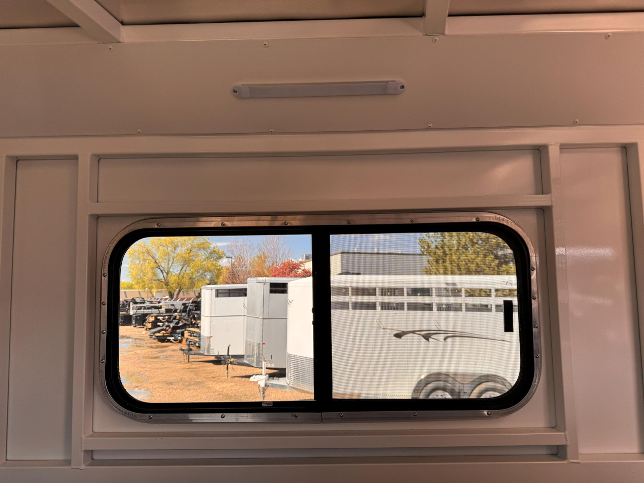 Trails West 2024 Santa Fe Super Tack 24' Stock Combo Trailer | Tandem Axle 18.667K