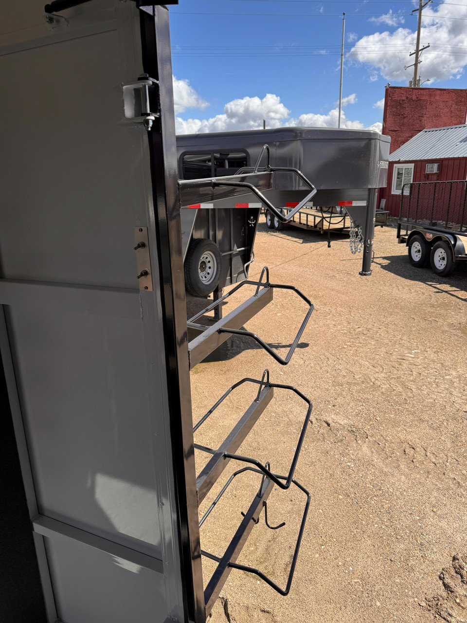 Trails West 2024 Santa Fe Super Tack 24' Stock Combo Trailer | Tandem Axle 18.667K