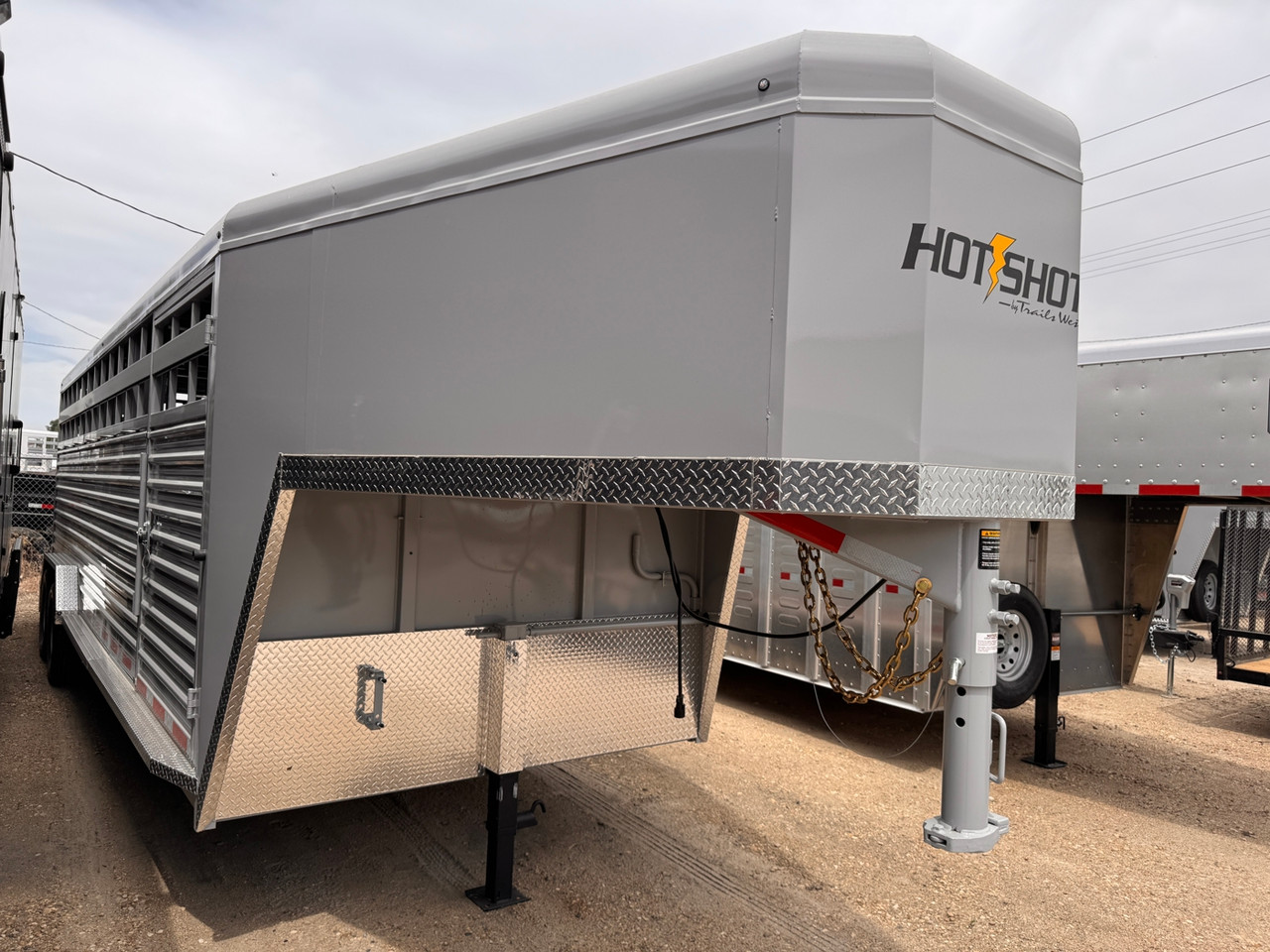 Trails West 2027 Hotshot 84"x24' Stock Trailer | Tandem Axle 18.667K