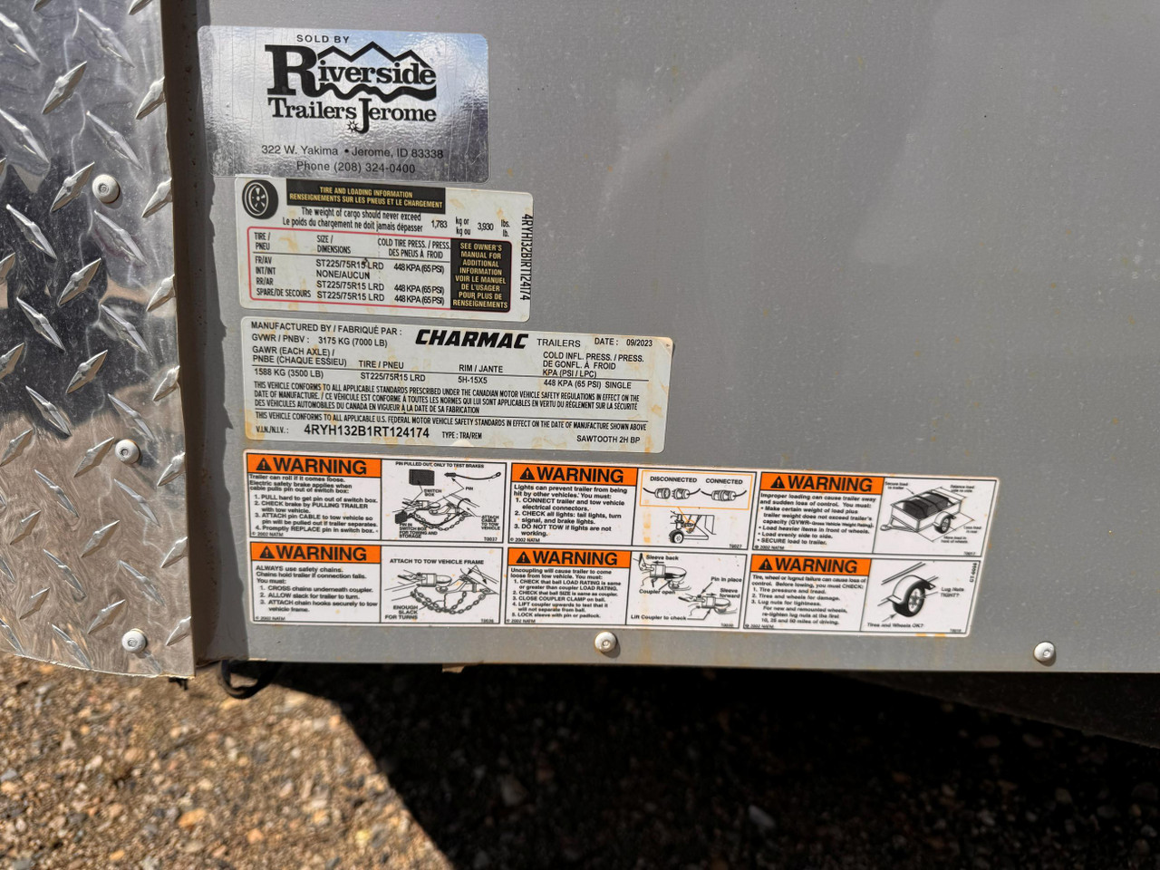 Triple C 2024 Sawtooth Horse Trailer