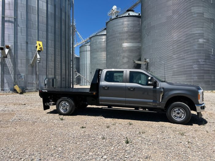 Hillsboro SLT Steel Pickup Flatbed | Multiple Bed Sizes
