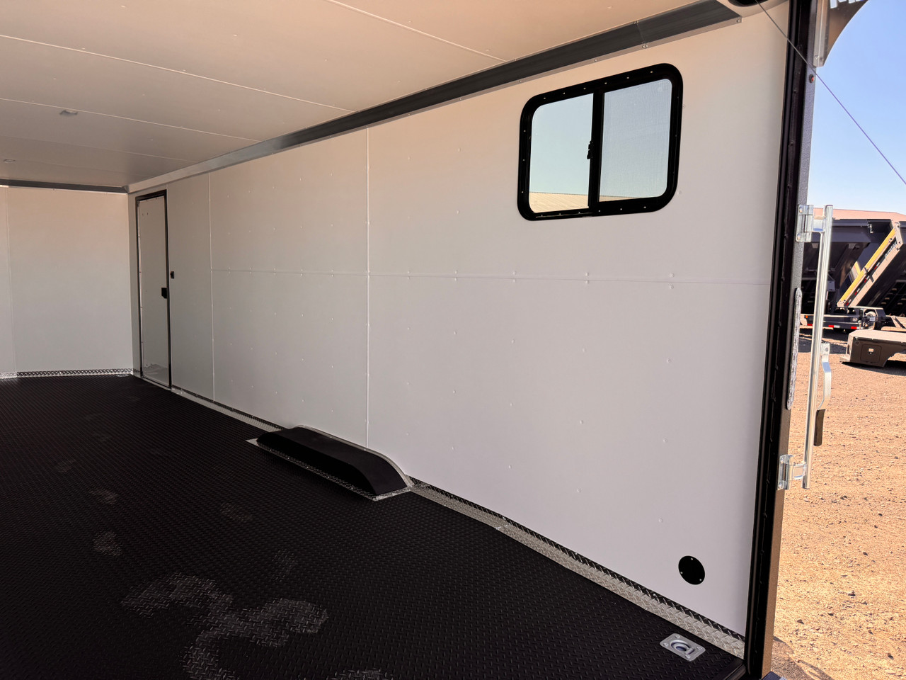 Charmac Trailers 2026 STEALTH 100"X24'
