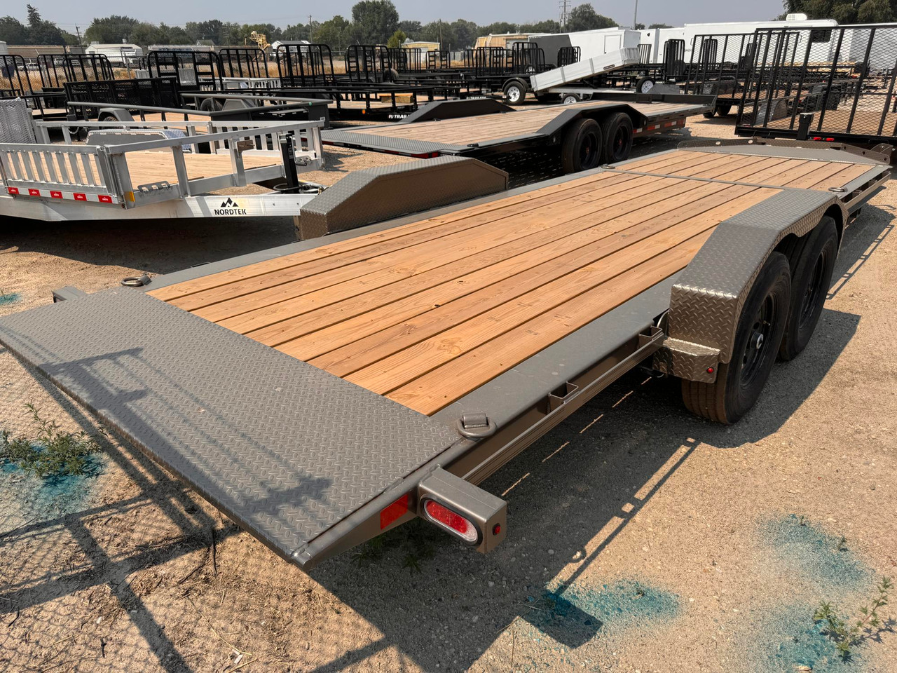 Diamond C Trailers 2026 HDT207 Pacesetter 82"X22' Tilt Trailer | Tandem Axle, (3/16 fender, 12" oc, fork holder) 2 Speed Jack, Spare
