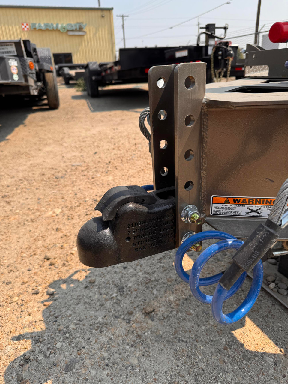 Diamond C Trailers 2026 HDT207 Pacesetter 82"X22' Tilt Trailer | Tandem Axle, (3/16 fender, 12" oc, fork holder) 2 Speed Jack, Spare
