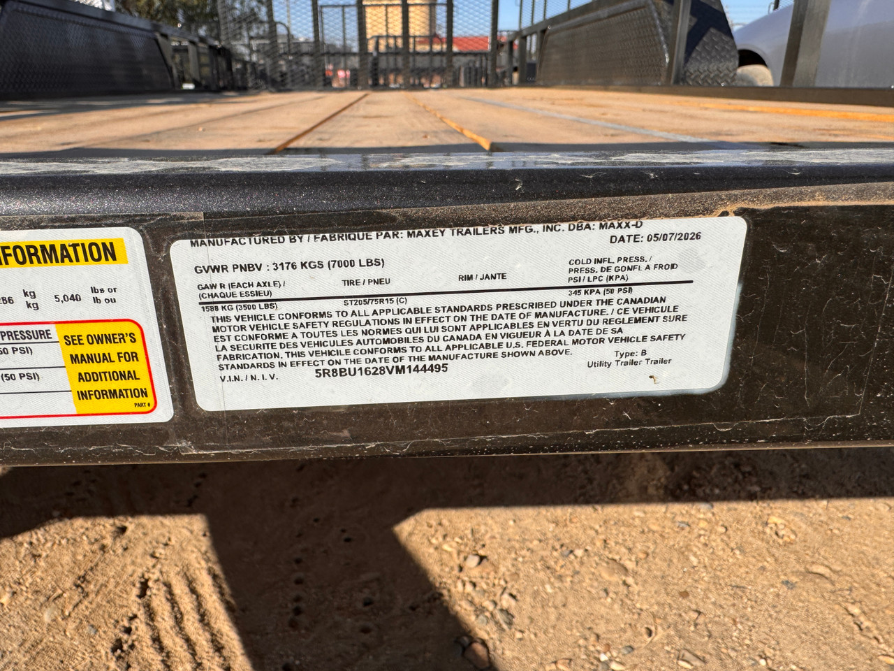 Maxx-D Trailers 2027 U3X 83"X16' Utility Trailer | Tandem Axle Axle, Dovetail, 4' Ramp Gate