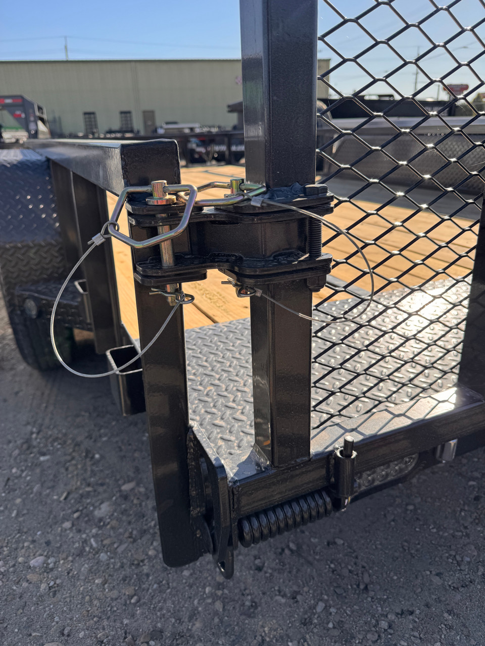 Maxx-D Trailers 2027 U3X 83"X16' Utility Trailer | Tandem Axle Axle, Dovetail, 4' Ramp Gate