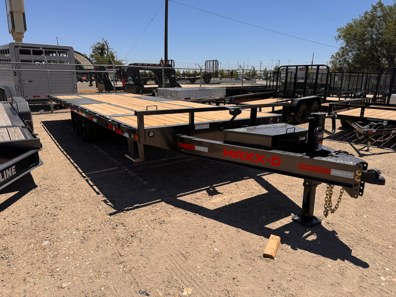Maxx-D Trailers 2026 GOX 102"X24' Gravity Deckover Tilt Trailer | 14K