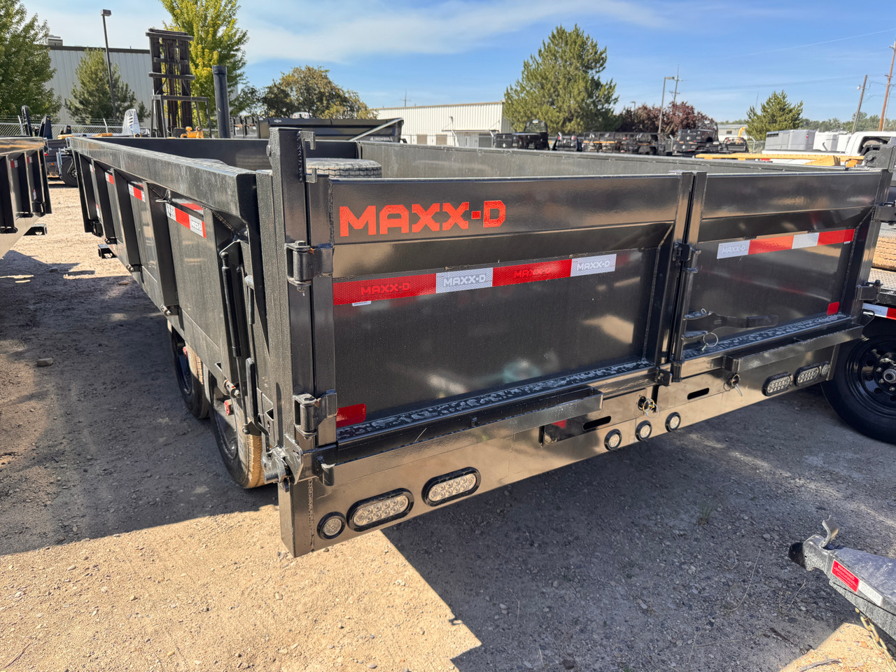 Maxx-D Trailers 2026 D9X 96"X16' Deckover Dump Trailer | Tandem Axle Axle 17.5K