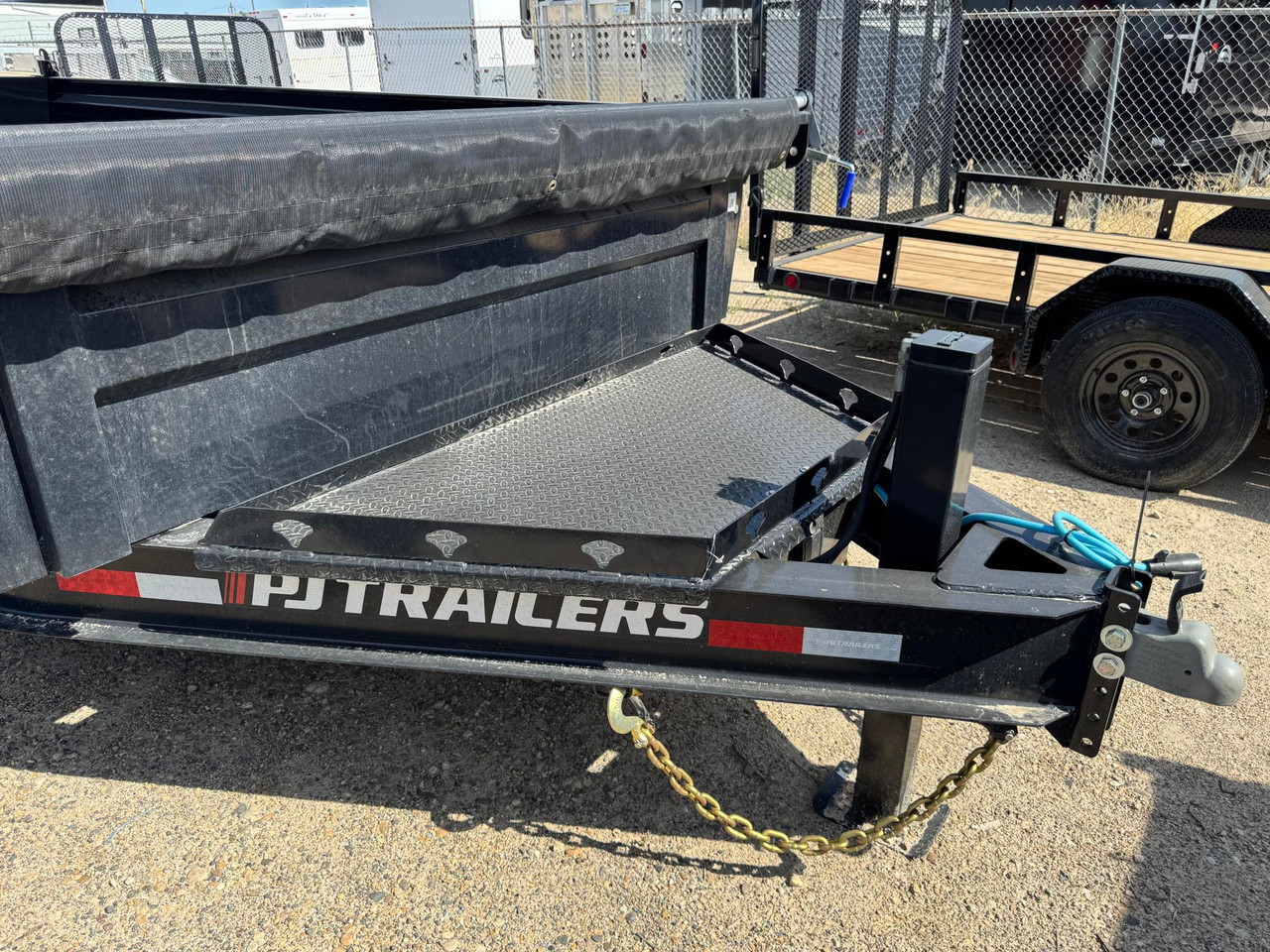 P.J. Trailers 2027 DL 83"X14' Low Profile Scissor Dump Trailer | Tandem Axle 14K, 6" Cylinder, Hydraulic Jack, 24" Sides, 7 Ga Floor