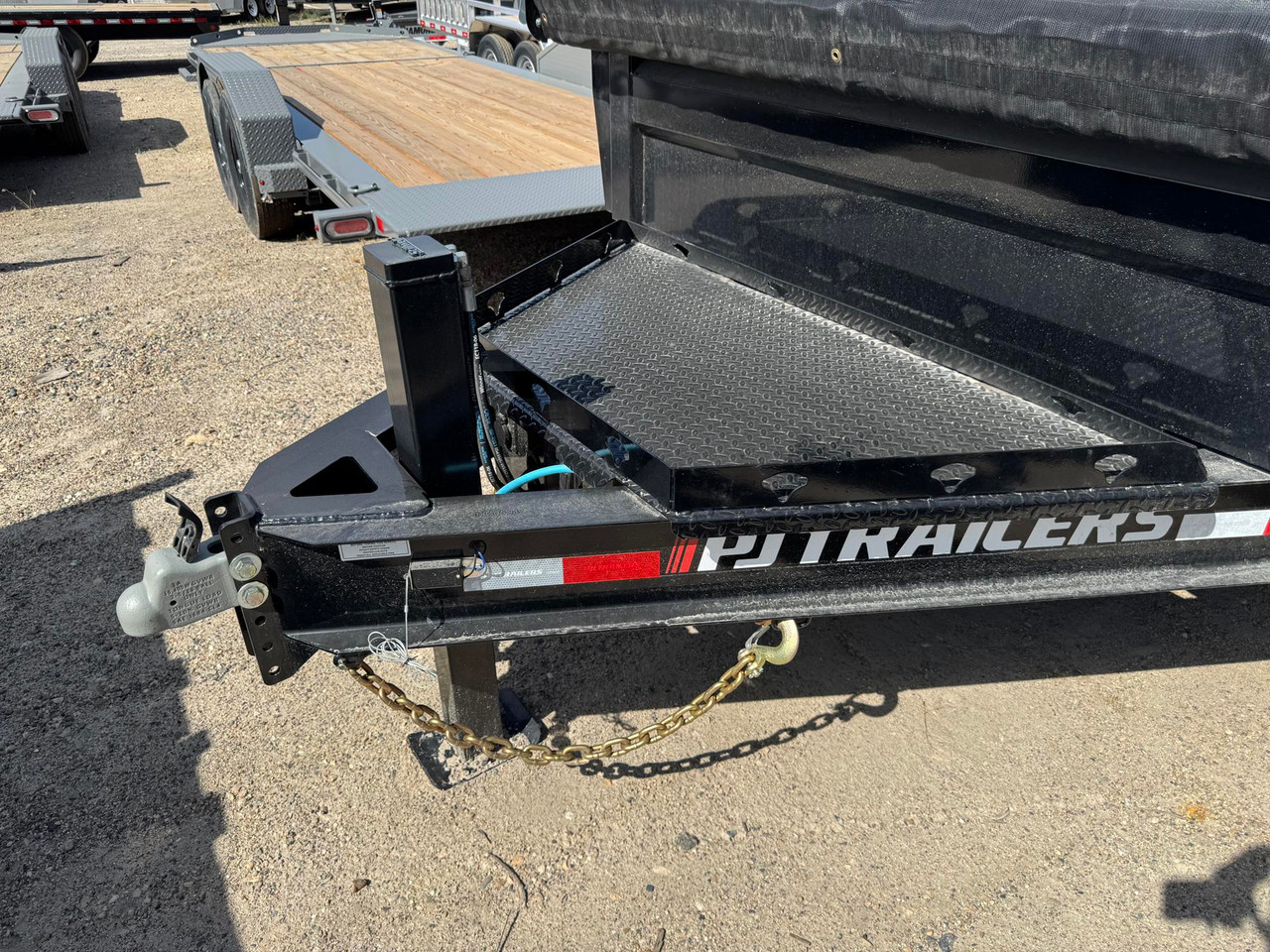 P.J. Trailers 2027 DL 83"X16' Low Profile Scissor Dump Trailer | Tandem Axle 14K, 6" Cylinder, Hydraulic Jack, 24" Sides, 7 Ga Floor