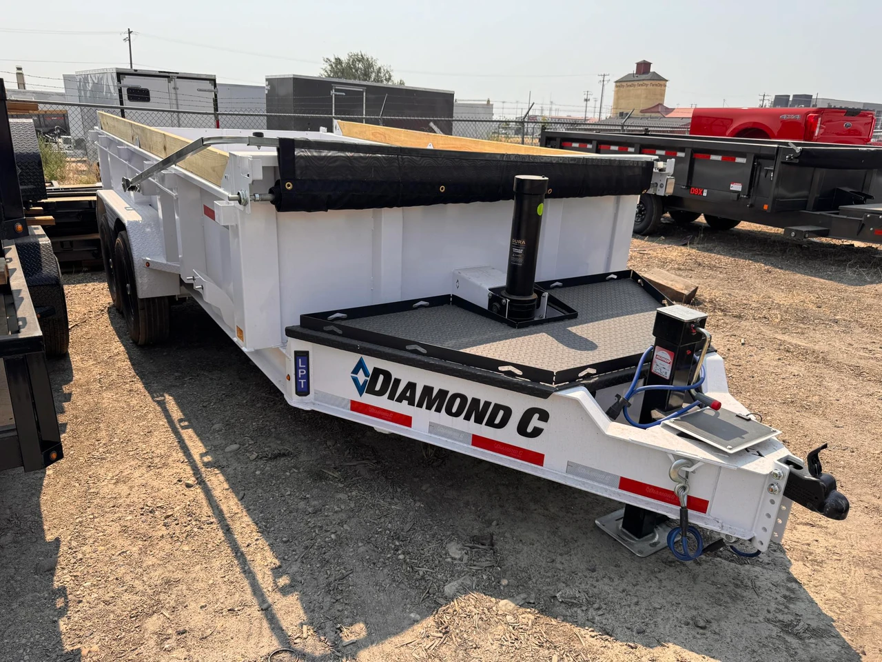 Diamond C Trailers 2027