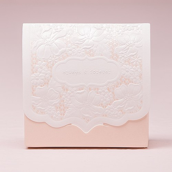 Lace Favor Boxes in Blush Pink