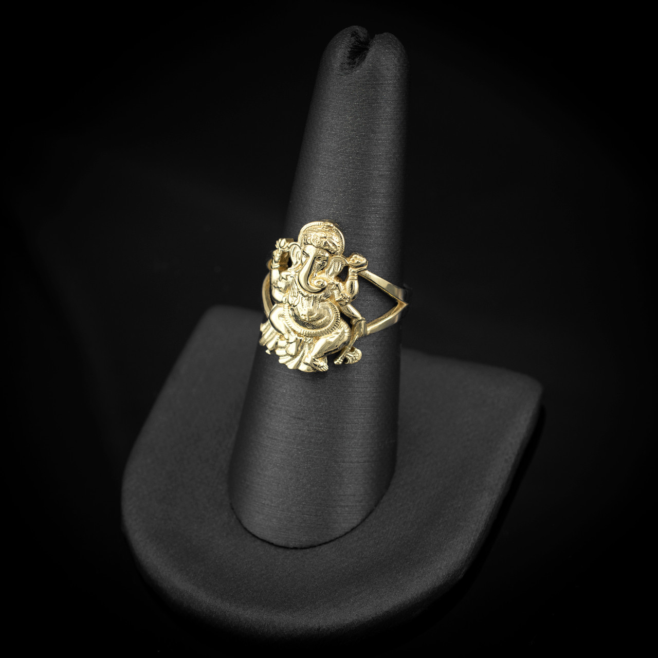 Elegantly Studded Divine Lord Ganesha 22KT Gold Ring