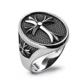 Oxidized Sterling Silver Fleur-de-Lis Crusader Cross Oval Signet Ring
