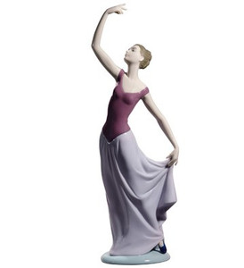 NAO THE DANCE IS OVER COLOR SPLASH FIGURINE