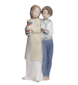 NAO LEARNING TOGETHER NAOMI FIGURINE