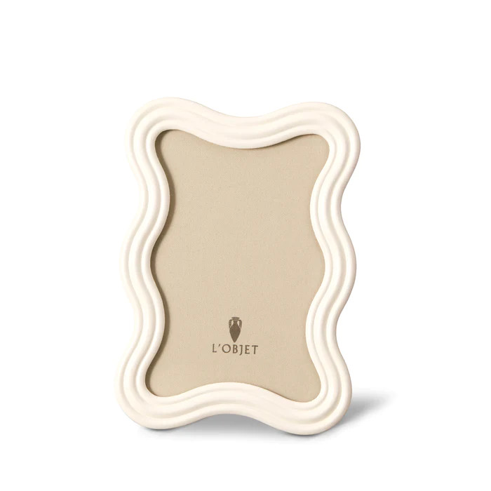 Ripple White Enamel Frame 4x6